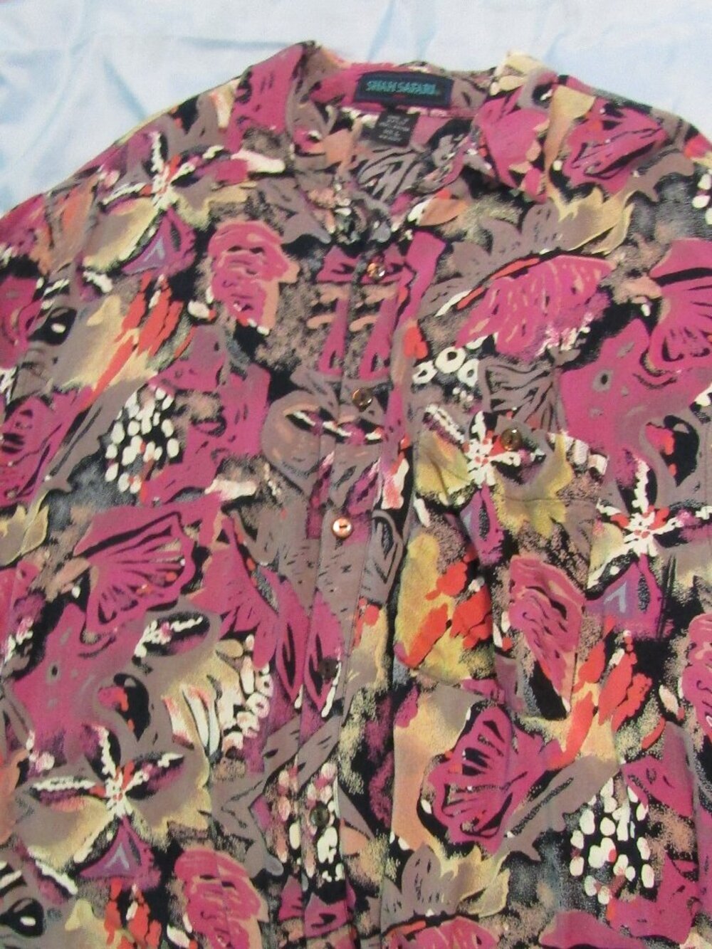 VTG SHAH SAFARI MEN'S Rayon Long Sleeve Button Down Shirt Size L Hawaiian Print
